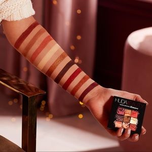 Huda Beauty Warm Browns Palette